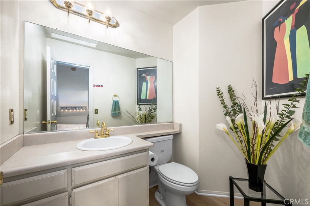515 E Hazel 6