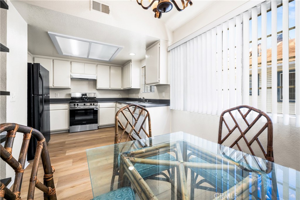 515 E Hazel 6