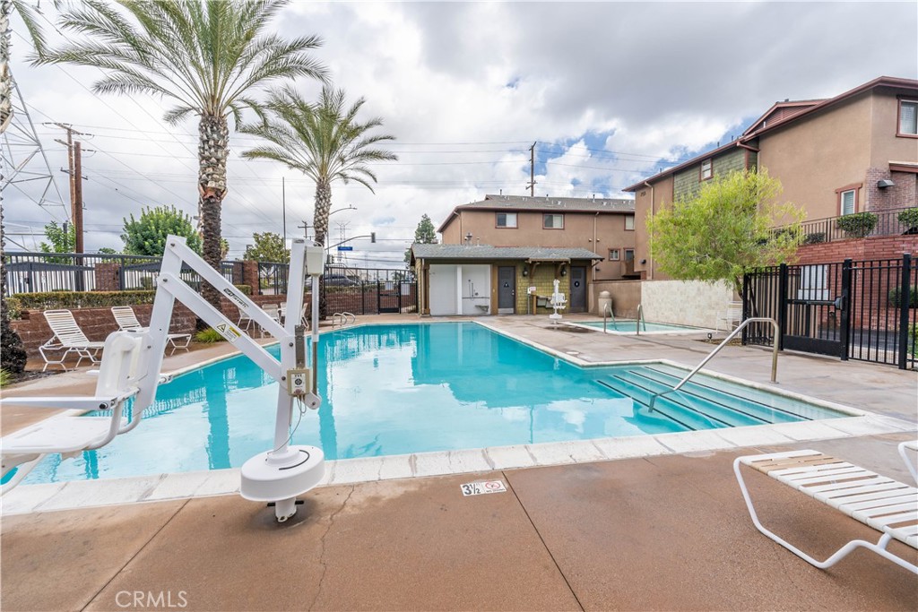 715 S Azusa Avenue C