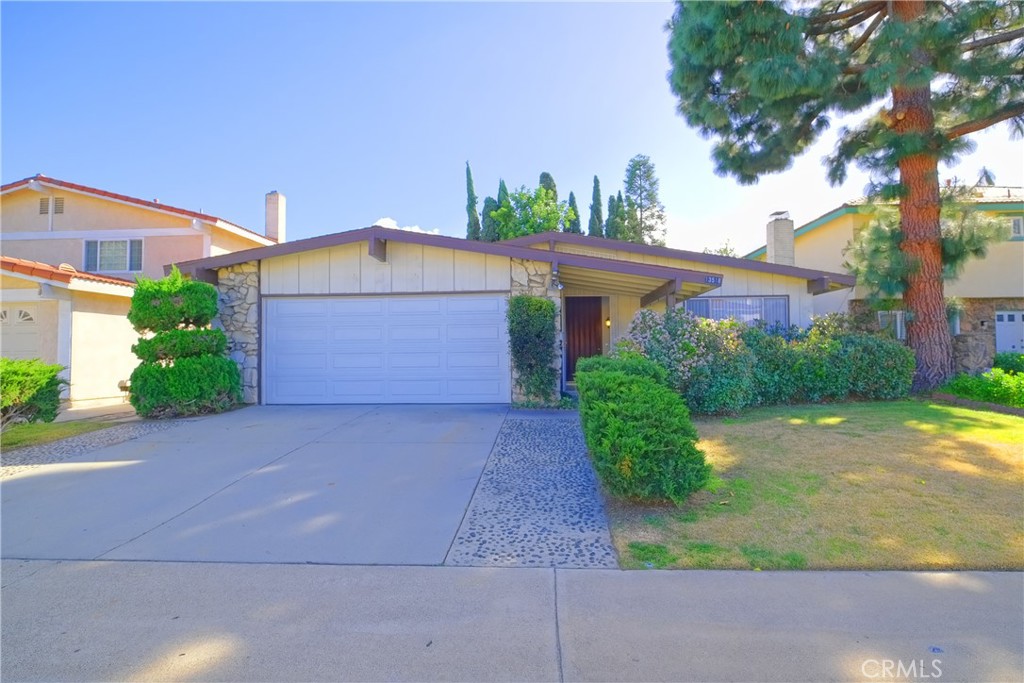13518 Acoro Place