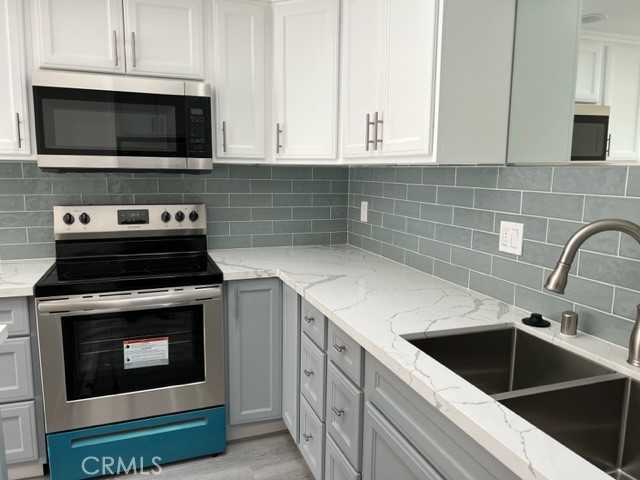 1221 Knollwood #47B