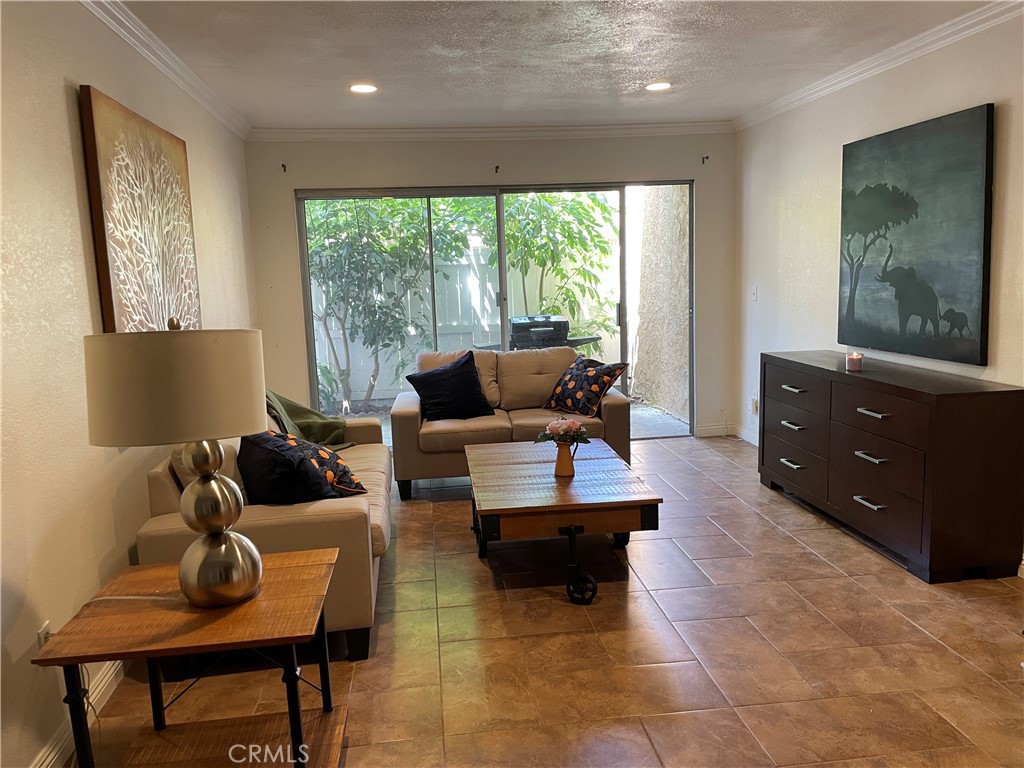 1101 MacArthur Boulevard 273