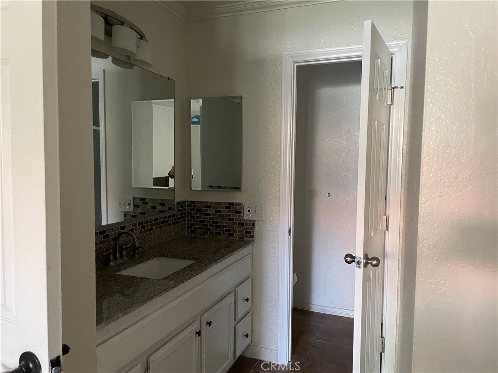 1101 MacArthur Boulevard 273