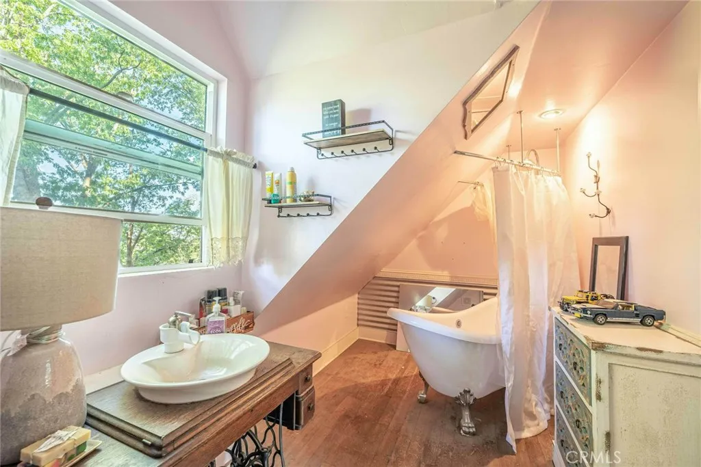 538 Sunset View Road