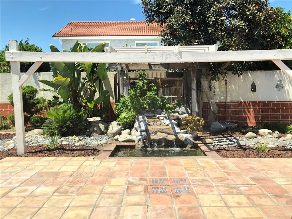 12439 Sunnycreek Lane