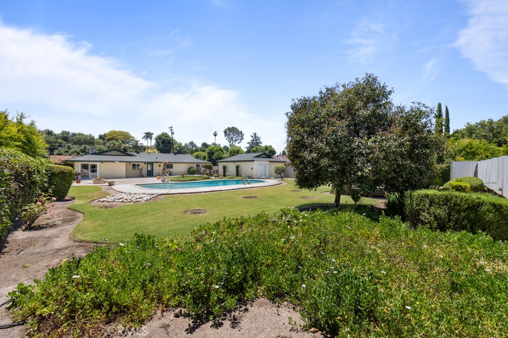 3127 E Virginia Avenue