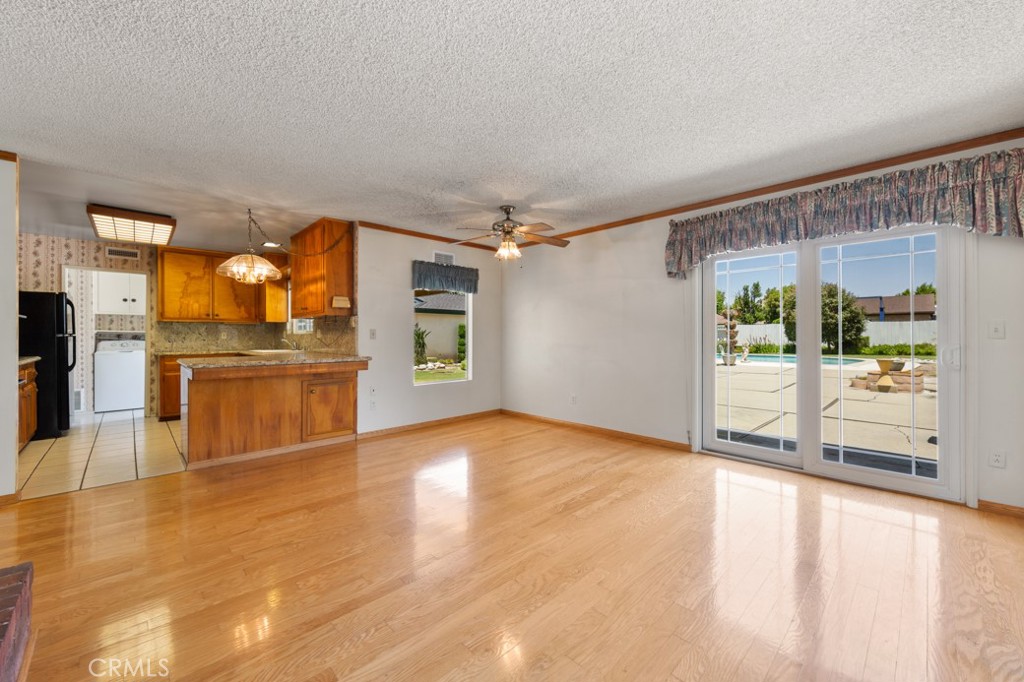 3127 E Virginia Avenue