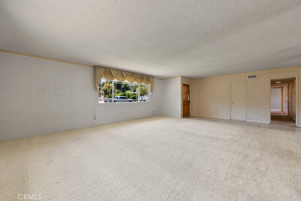 3127 E Virginia Avenue