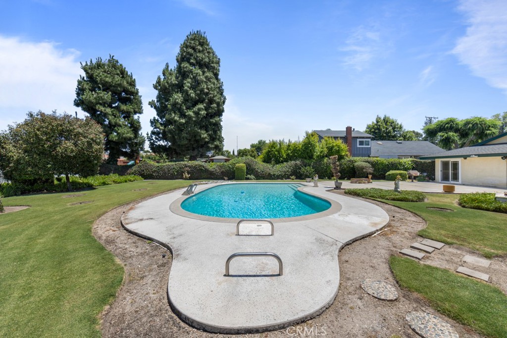 3127 E Virginia Avenue