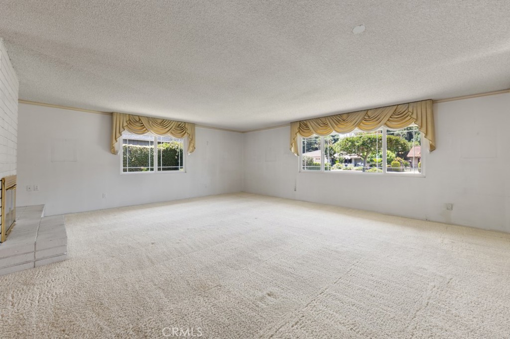 3127 E Virginia Avenue