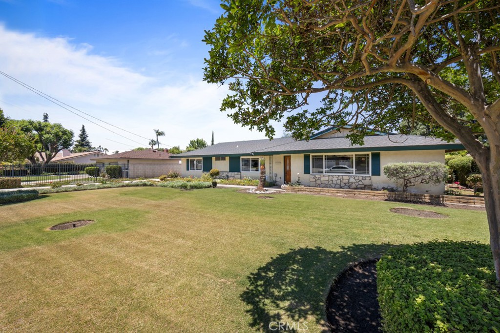 3127 E Virginia Avenue