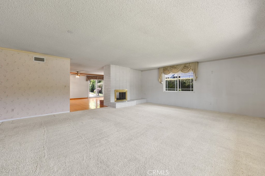3127 E Virginia Avenue