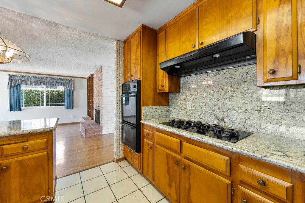 3127 E Virginia Avenue