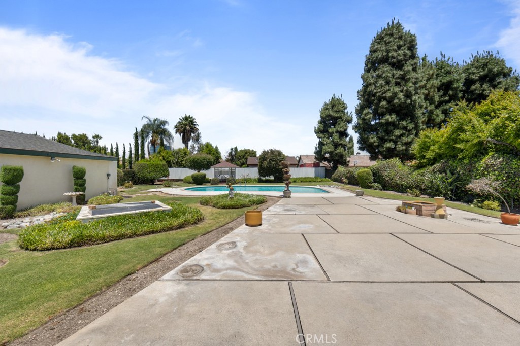 3127 E Virginia Avenue