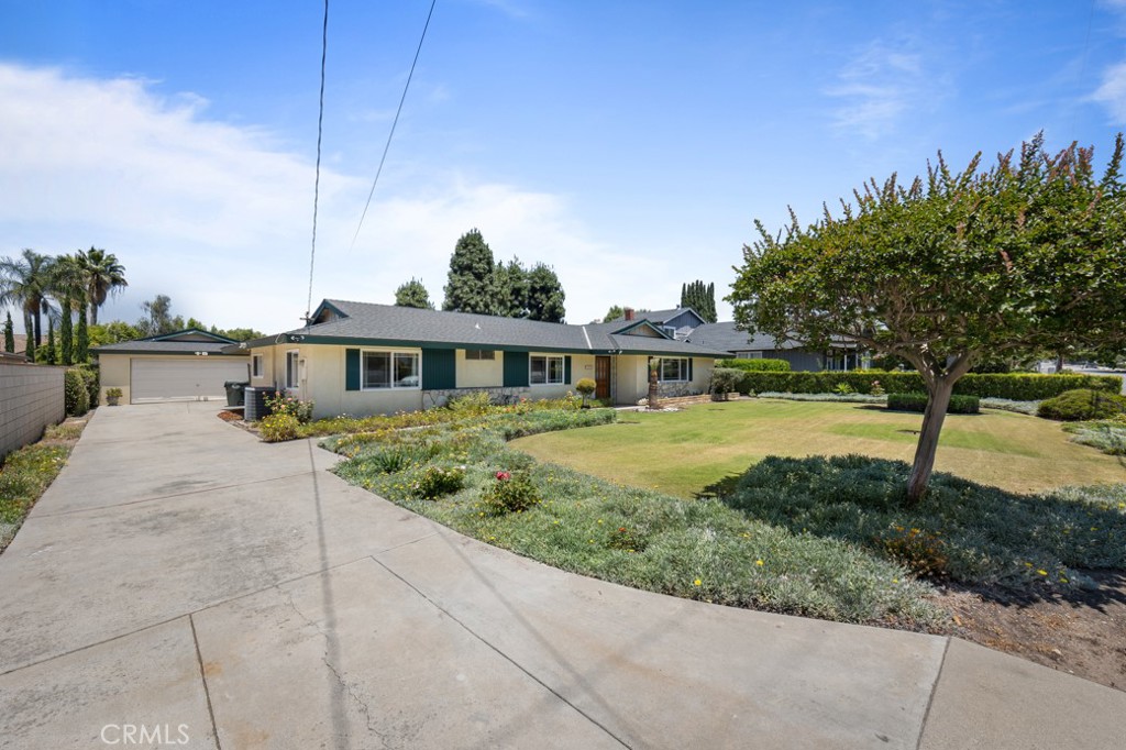 3127 E Virginia Avenue