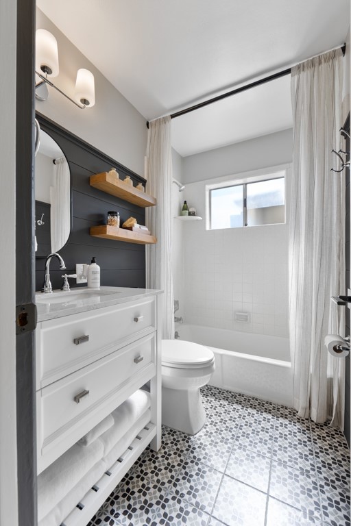 216 East 45th Street