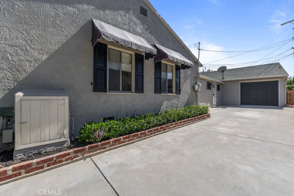 216 East 45th Street