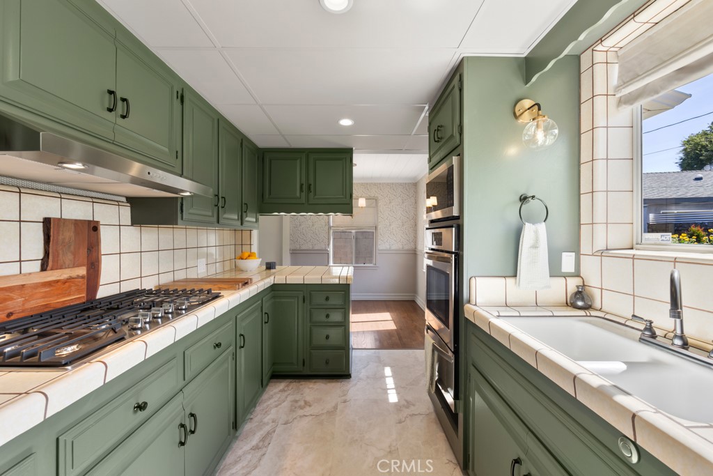 216 East 45th Street