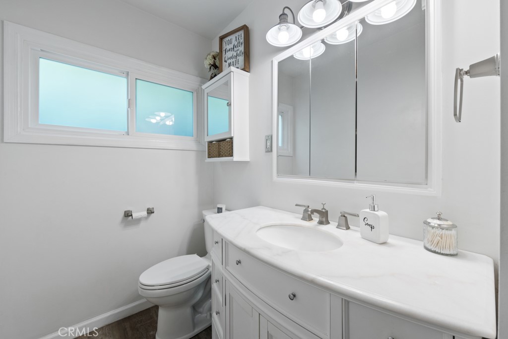 6880 East 10th Street