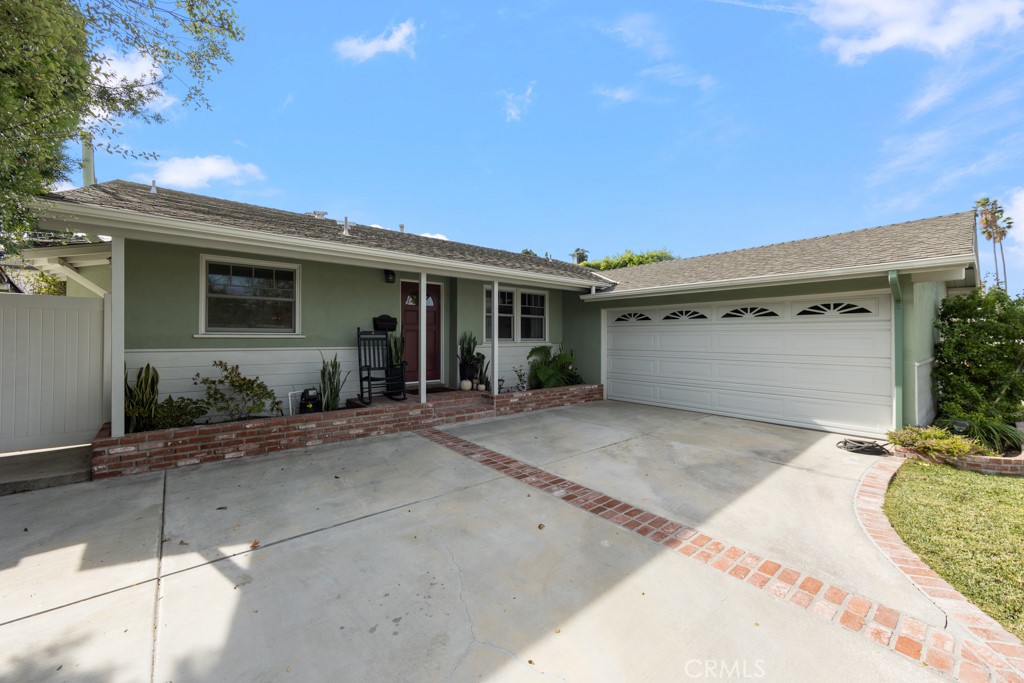 6880 East 10th Street