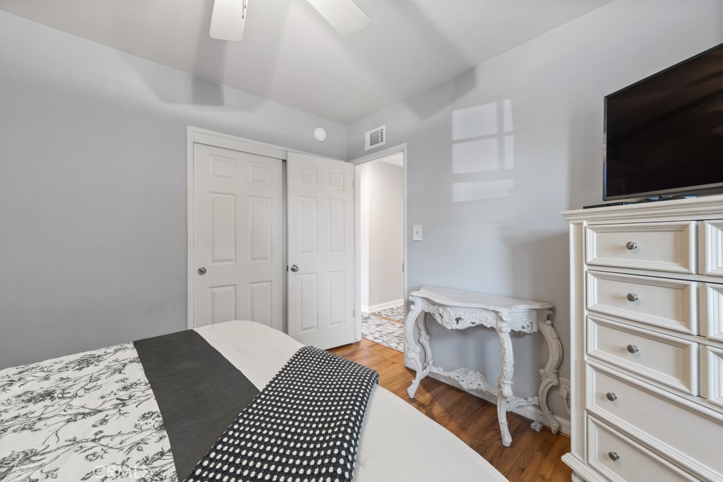 6880 East 10th Street