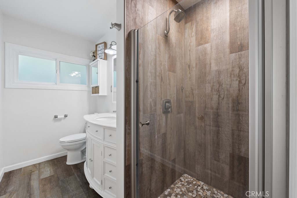 6880 East 10th Street