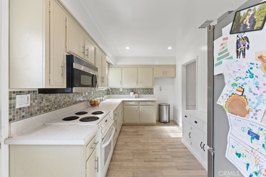 308 East 45th Street