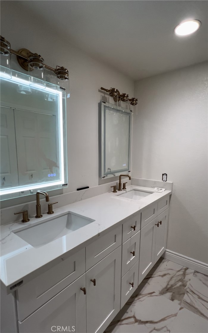 22294 Redwood Pointe 6D