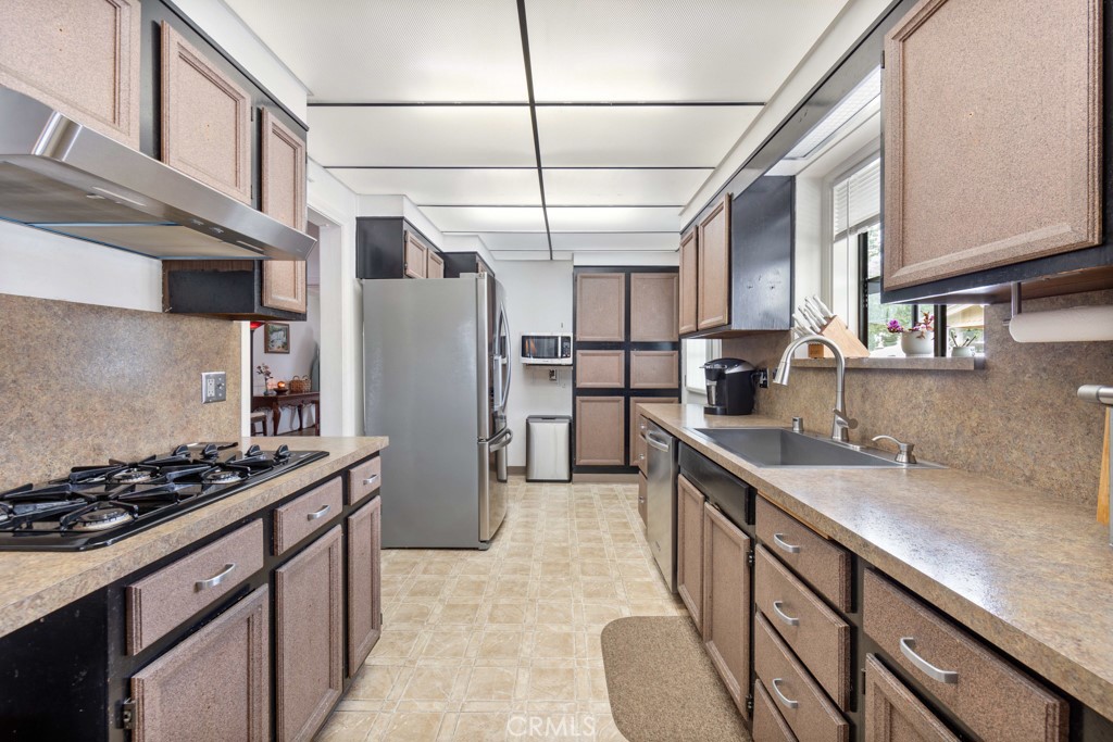 3636 Gardenia Avenue