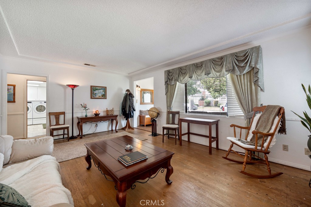 3636 Gardenia Avenue