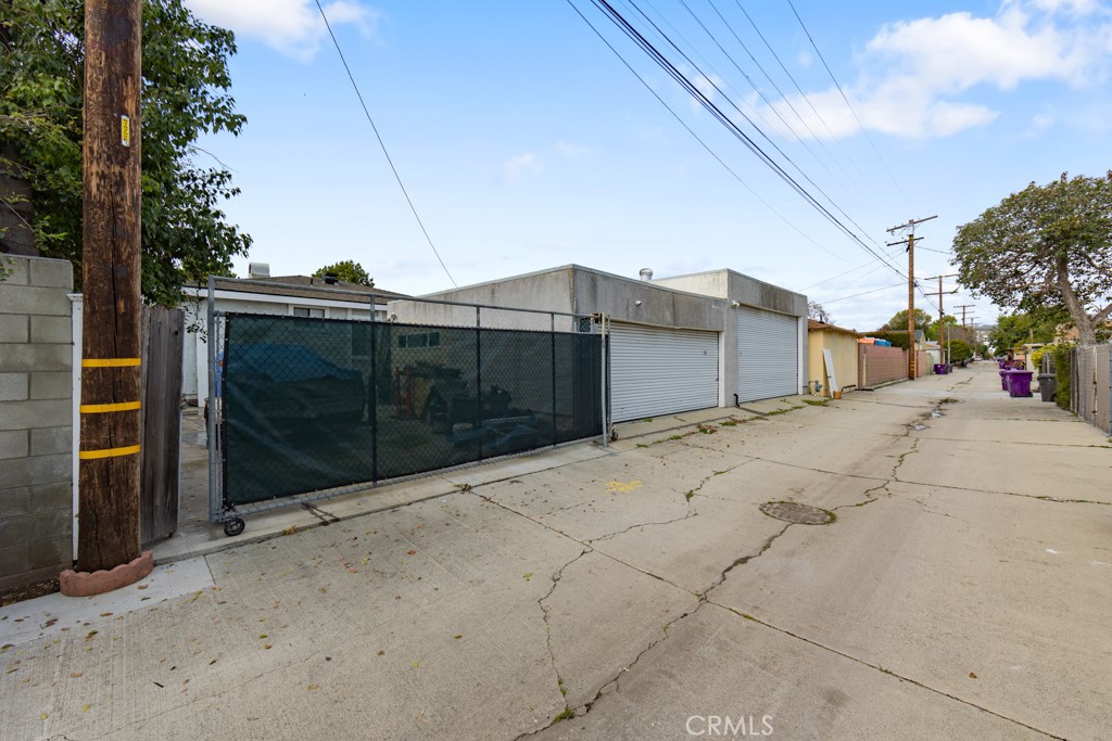 3636 Gardenia Avenue