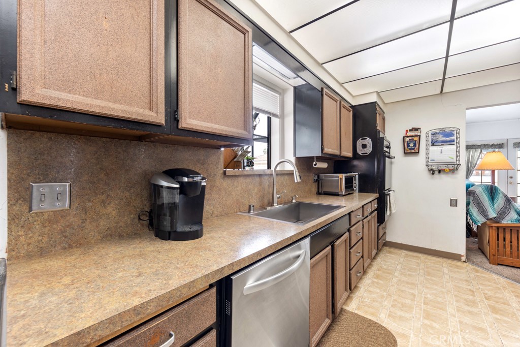 3636 Gardenia Avenue