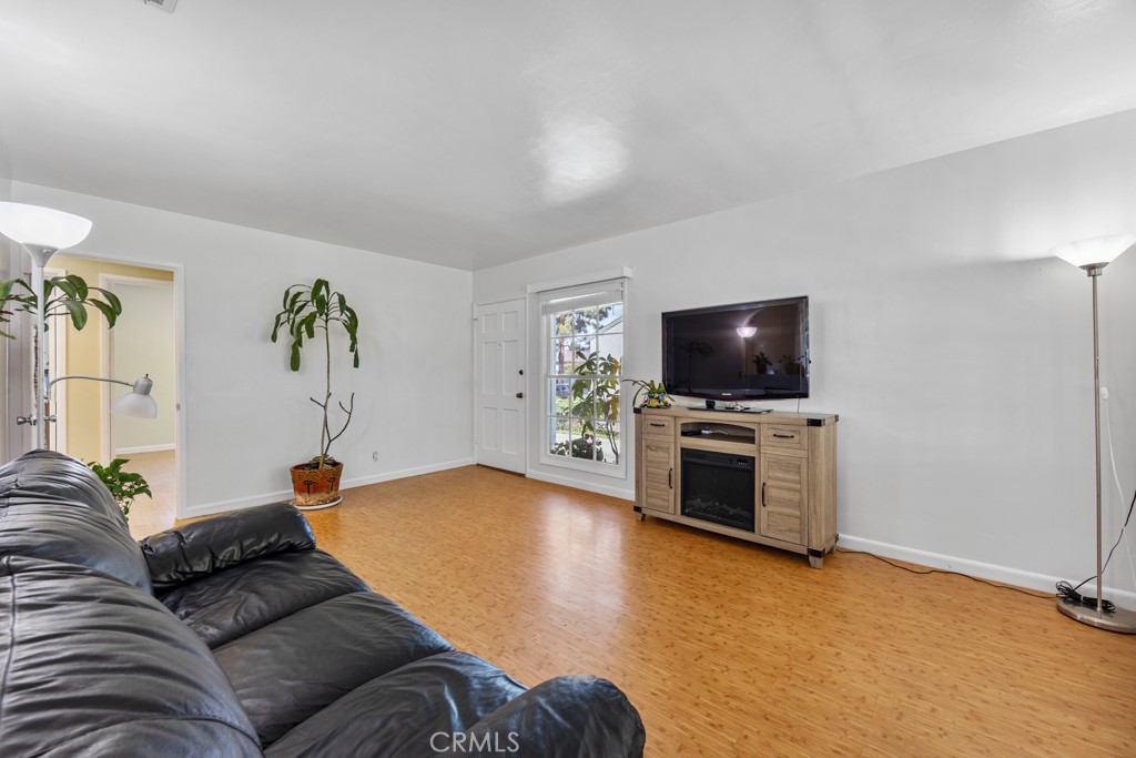 5338 Premiere Avenue