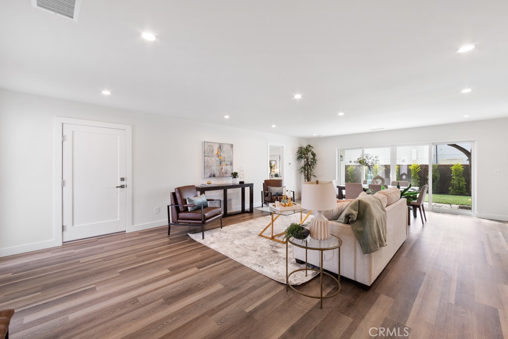 6302 E Pageantry Street