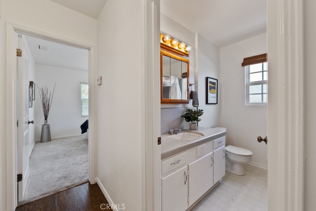 5634 E Mezzanine Way