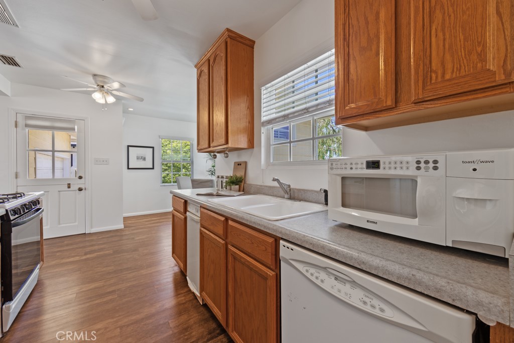 5634 E Mezzanine Way