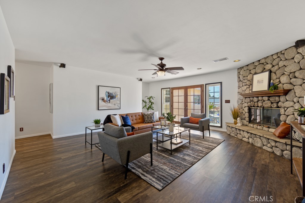 5634 E Mezzanine Way