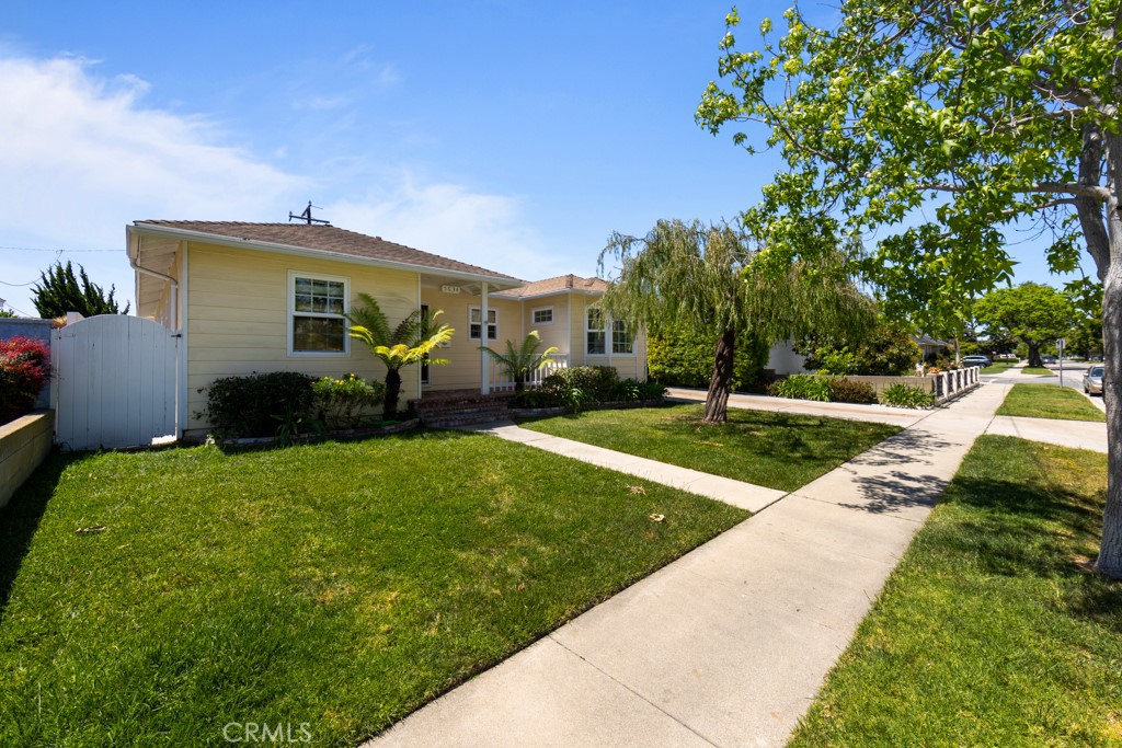 5634 E Mezzanine Way