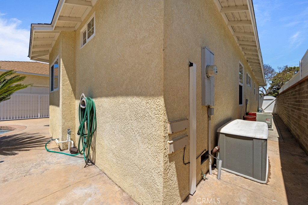 5634 E Mezzanine Way