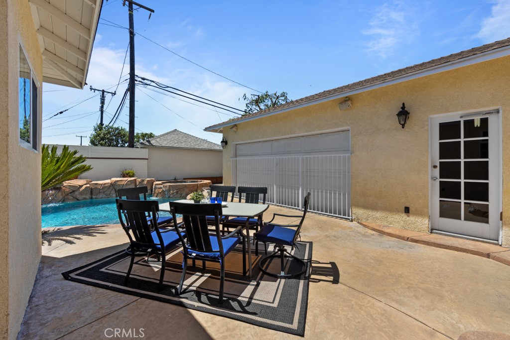 5634 E Mezzanine Way