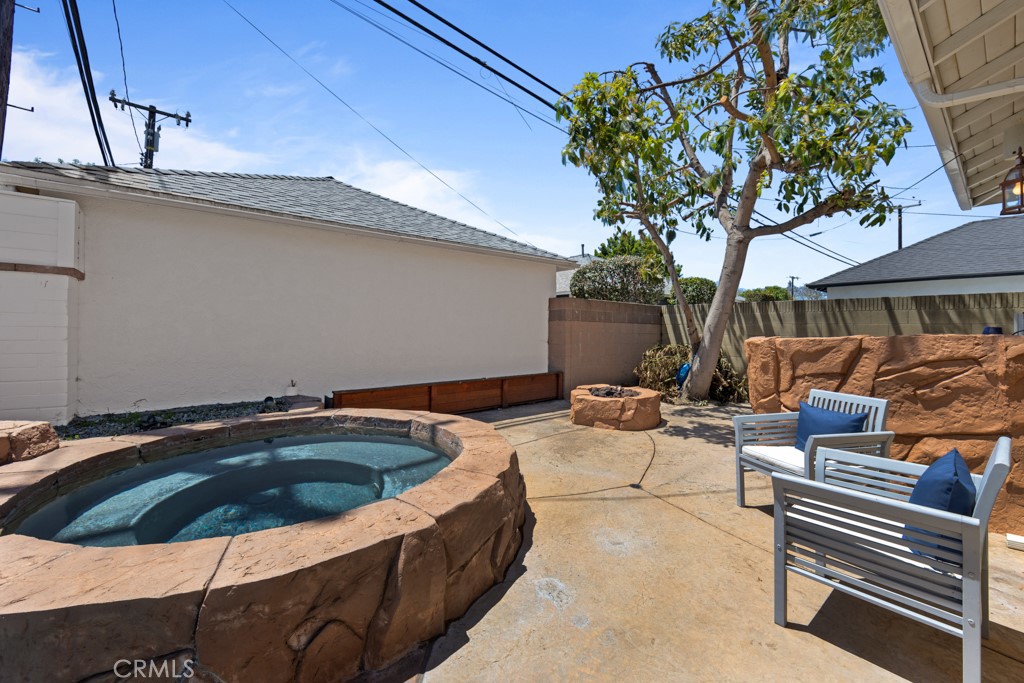 5634 E Mezzanine Way