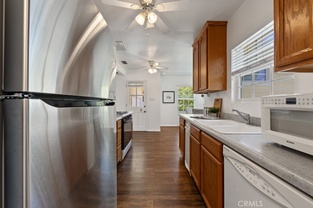 5634 E Mezzanine Way