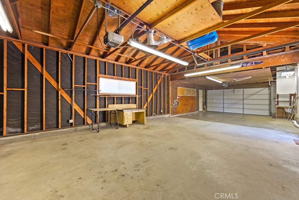 5634 E Mezzanine Way