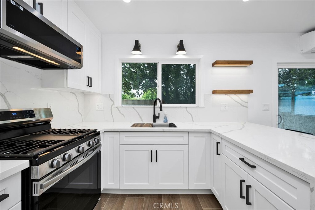 1652 E Rogers Street A