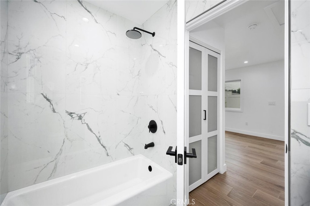 1652 E Rogers Street A