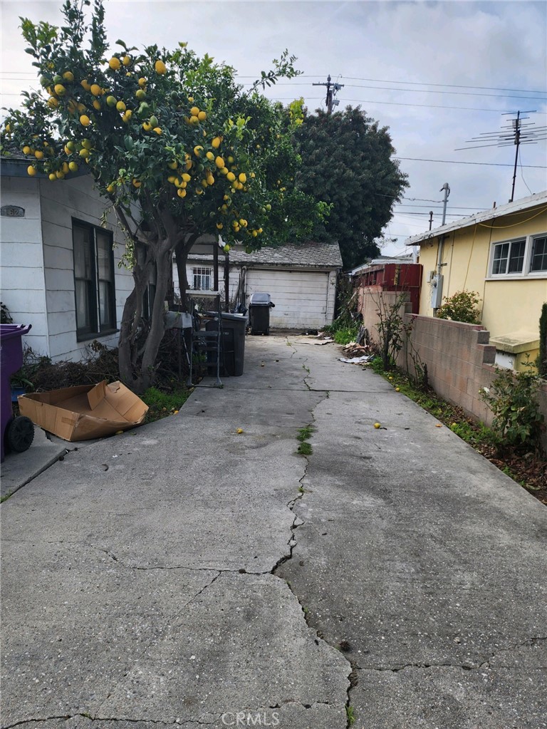 162 East Pleasant Street