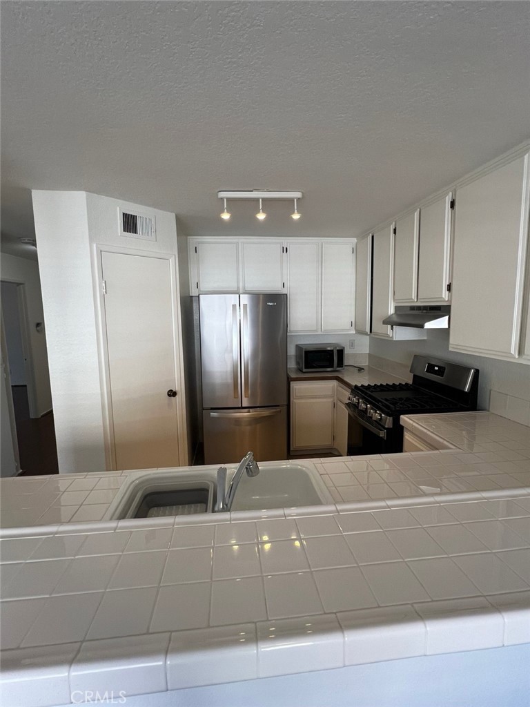 25675 View Pointe 10F