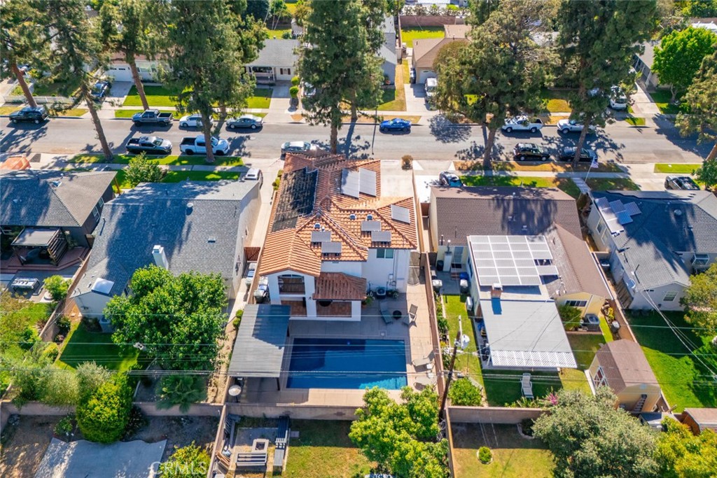 5216 Premiere Avenue