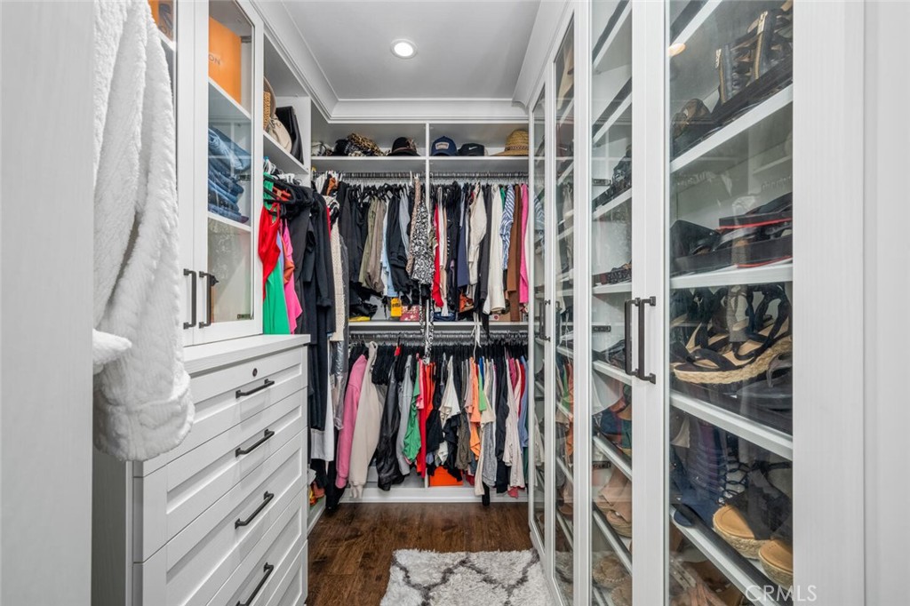 5216 Premiere Avenue