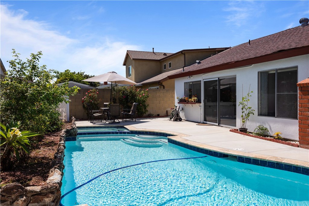 5222 Bridgewood Drive